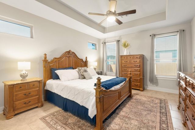 188 Rough Leaf DR, Buda, TX 78610