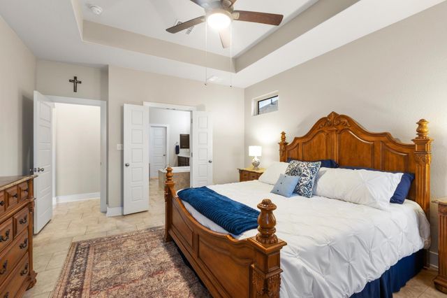 188 Rough Leaf DR, Buda, TX 78610
