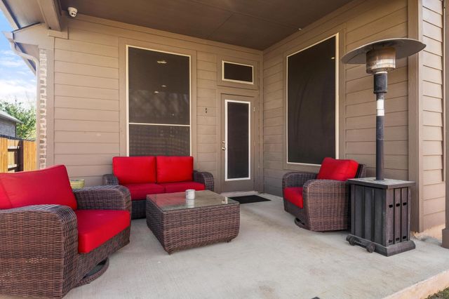 188 Rough Leaf DR, Buda, TX 78610
