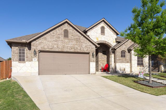 188 Rough Leaf DR, Buda, TX 78610