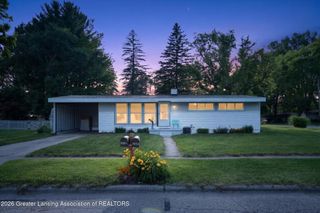 5851 Beuna Parkway, Haslett, MI 48840