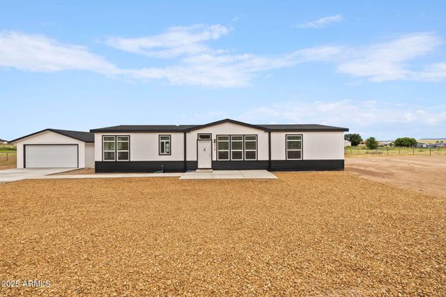 7319 E Alexis Way, Prescott Valley, AZ 86314