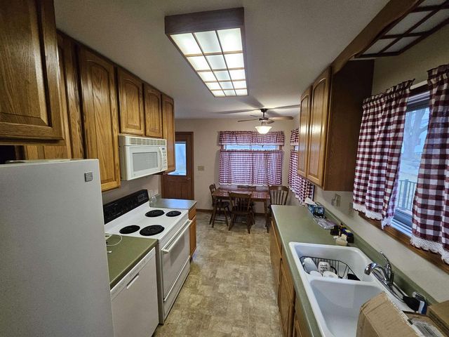 1925 Cleveland Street, Beloit, WI 53511