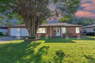3510 Reeves Street, North Richland Hills, TX 76117