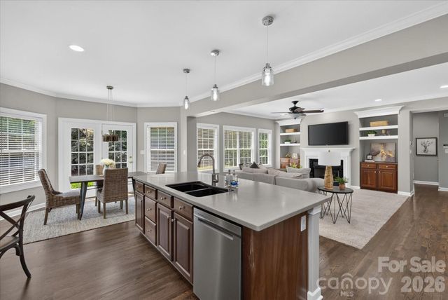 902 Lillieshall Road, Waxhaw, NC 28173