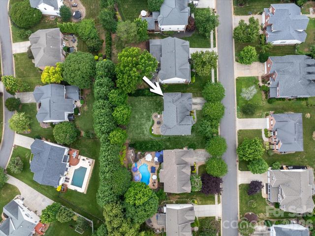 902 Lillieshall Road, Waxhaw, NC 28173