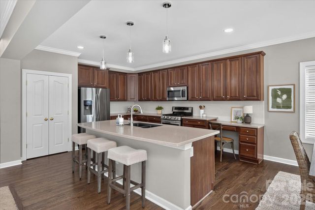 902 Lillieshall Road, Waxhaw, NC 28173