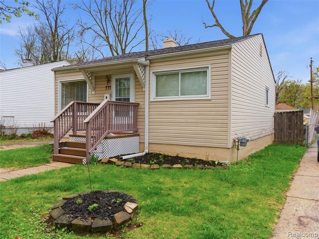 771 E Mansfield Avenue, Pontiac, MI 48340