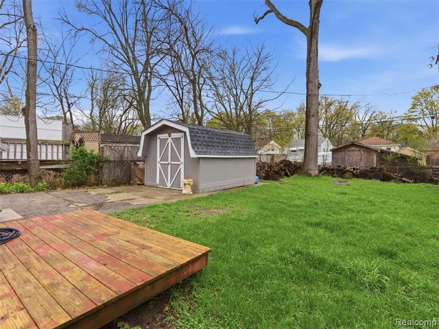 771 E Mansfield Avenue, Pontiac, MI 48340