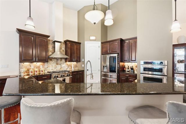14305 Gatwick Court, Chesterfield, MO 63017