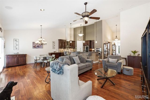 14305 Gatwick Court, Chesterfield, MO 63017