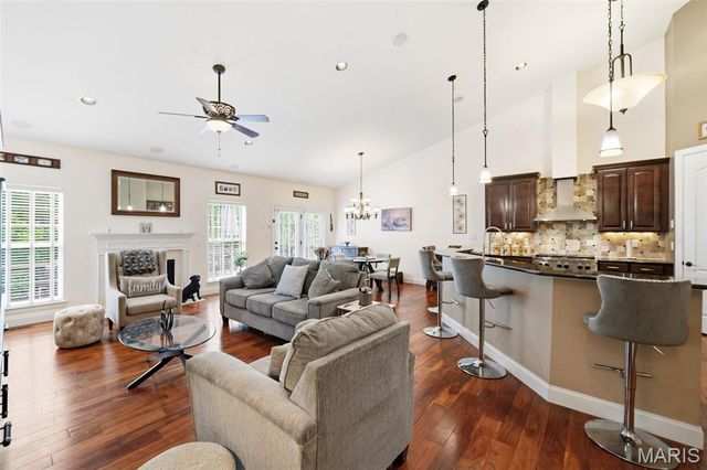 14305 Gatwick Court, Chesterfield, MO 63017