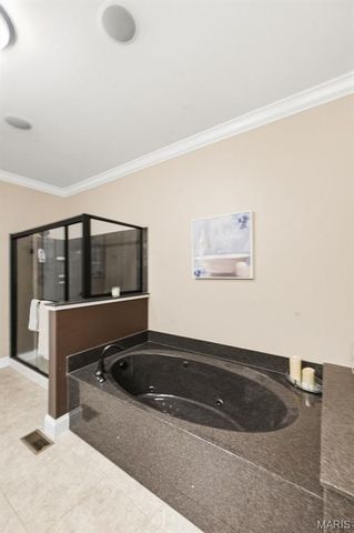 14305 Gatwick Court, Chesterfield, MO 63017