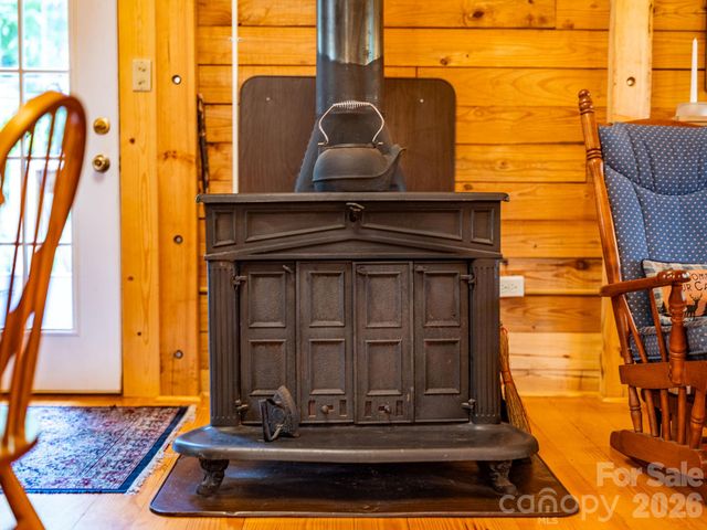 51 Spruce Street, Maggie Valley, NC 28751