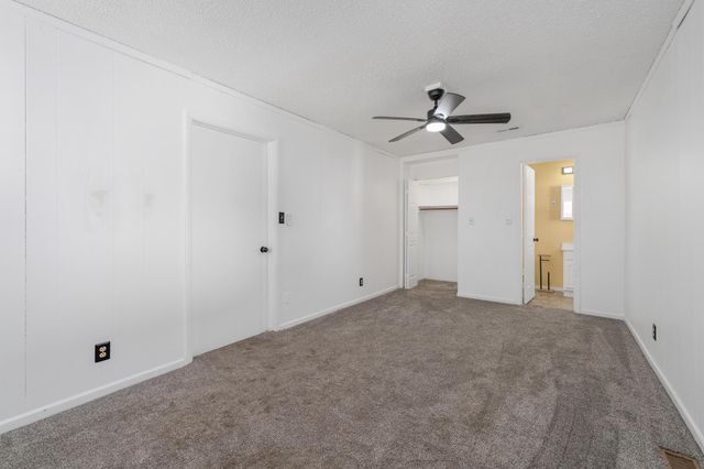 849 Lexington Rd, Wichita, KS 67218