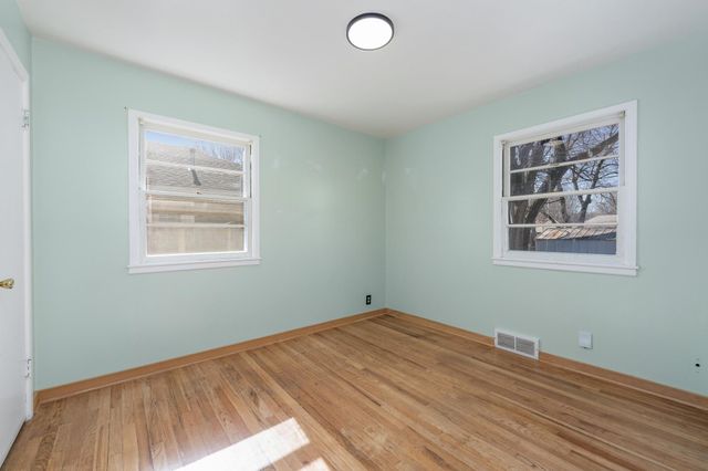 849 Lexington Rd, Wichita, KS 67218