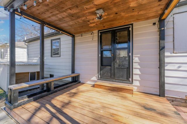 849 Lexington Rd, Wichita, KS 67218