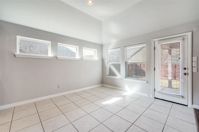 1033 Water Garden Circle, Little Elm, TX 75068
