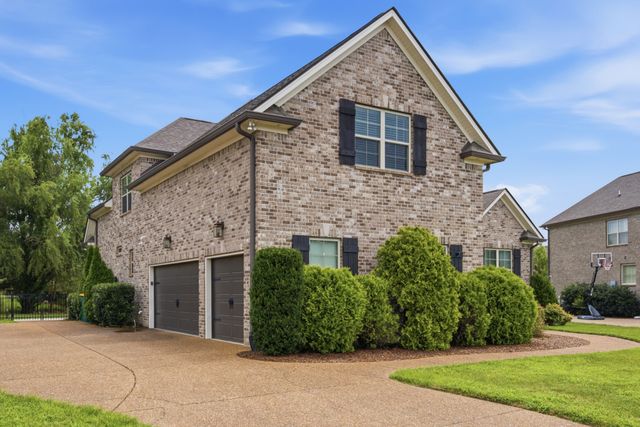 1919 Kittemer Ln, Spring Hill, TN 37174