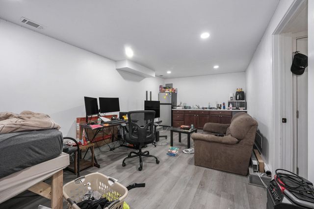 648 Lafayette Avenue NE, Grand Rapids, MI 49503
