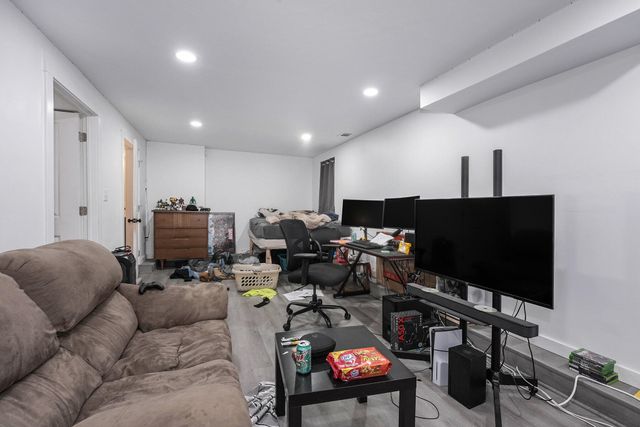 648 Lafayette Avenue NE, Grand Rapids, MI 49503