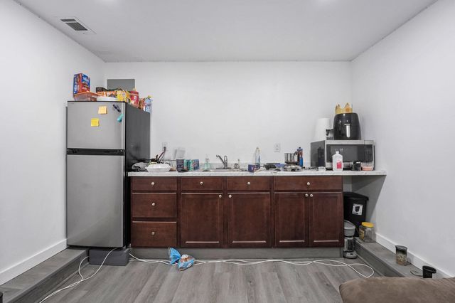 648 Lafayette Avenue NE, Grand Rapids, MI 49503
