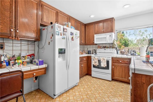 23439 Avenida Rotella, Valencia, CA 91355