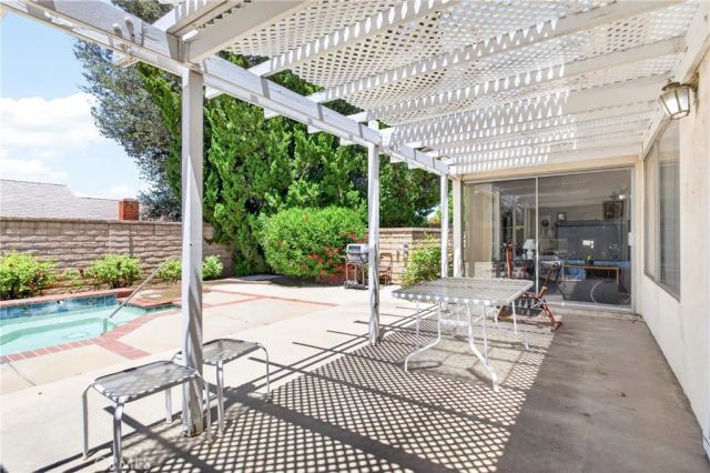 23439 Avenida Rotella, Valencia, CA 91355