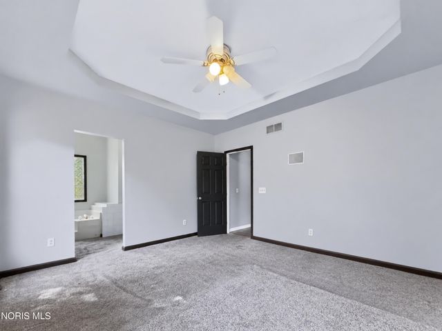 620 Favony Avenue, Holland, OH 43528
