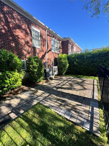 570 Monroe Boulevard 1st Floor, Long Beach, NY 11561