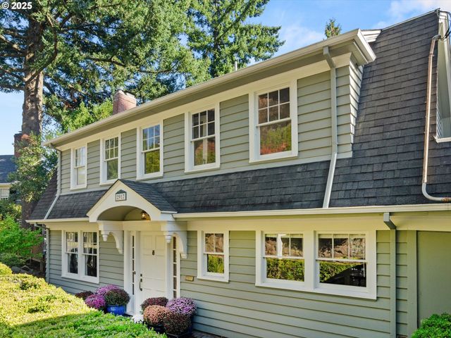 2917 Sw FAIRVIEW Blvd, Portland, OR 97205