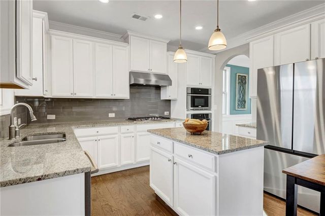 522 Rosemont Avenue, Canton, GA 30115