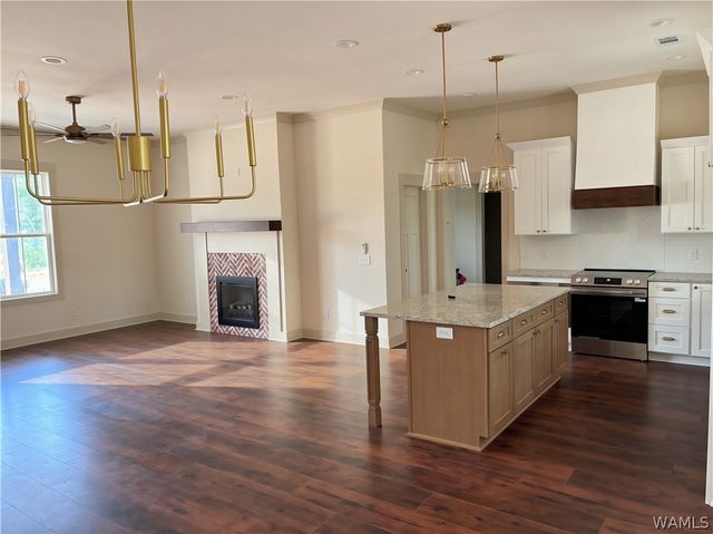 12188 NORTHSIDE, Berry, AL 35546