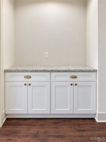12188 NORTHSIDE, Berry, AL 35546
