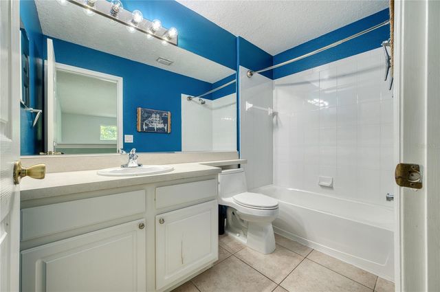 228 36TH STREET NE, Bradenton, FL 34208