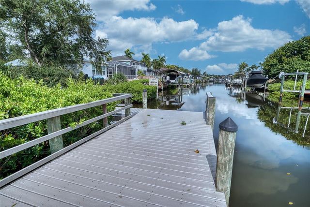 228 36TH STREET NE, Bradenton, FL 34208