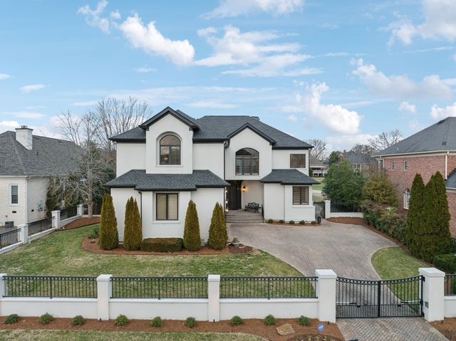 5018 Country Club Dr, Brentwood, TN 37027