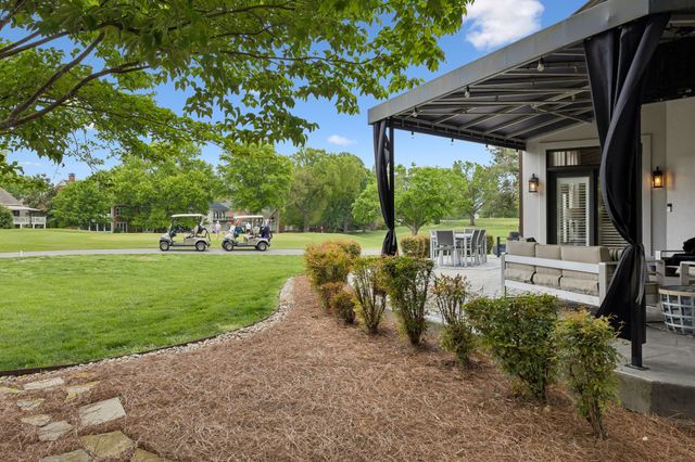 5018 Country Club Dr, Brentwood, TN 37027