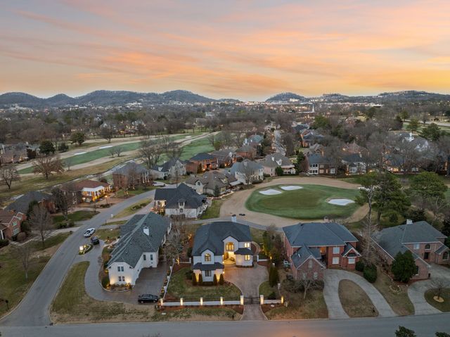 5018 Country Club Dr, Brentwood, TN 37027