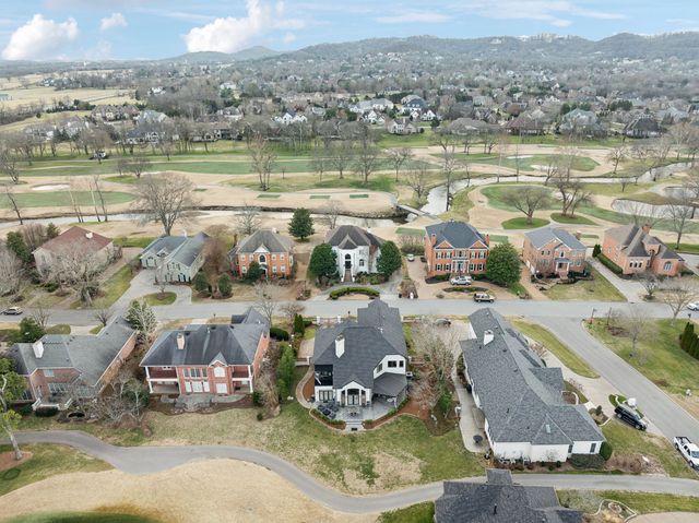 5018 Country Club Dr, Brentwood, TN 37027