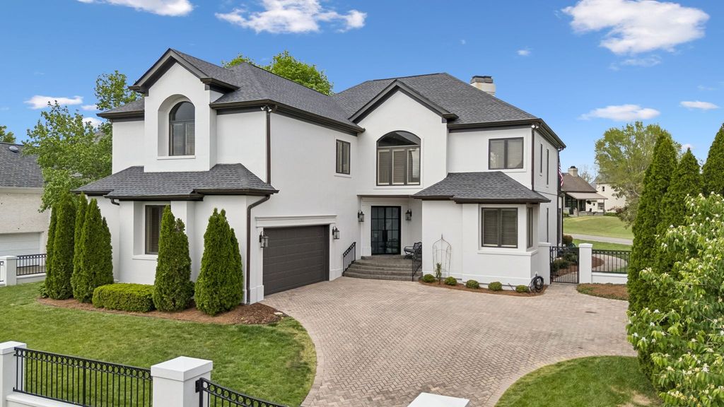 5018 Country Club Dr, Brentwood, TN 37027