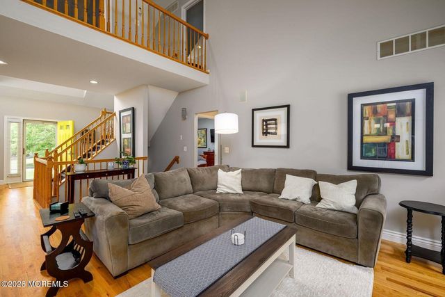 27 Olivia Way, Jackson, NJ 08527