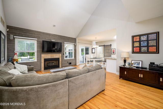 27 Olivia Way, Jackson, NJ 08527