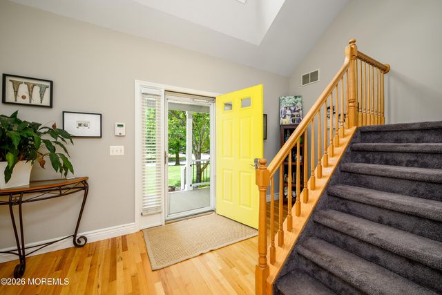 27 Olivia Way, Jackson, NJ 08527