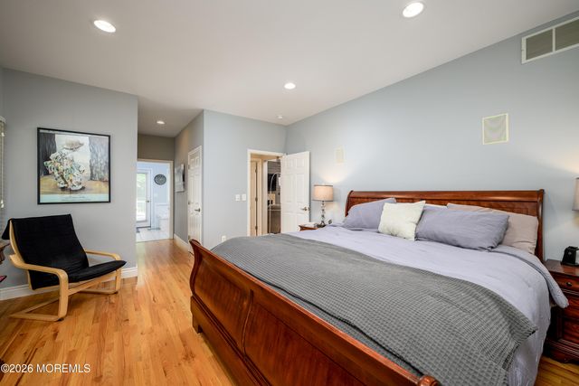27 Olivia Way, Jackson, NJ 08527