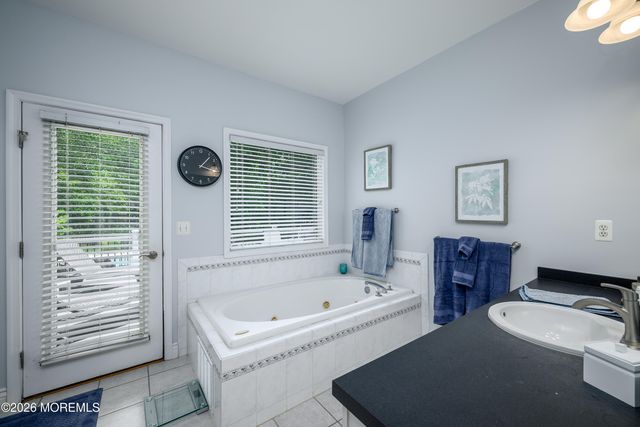27 Olivia Way, Jackson, NJ 08527