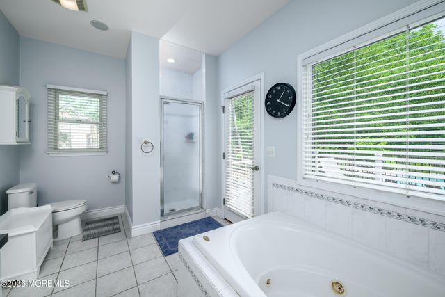 27 Olivia Way, Jackson, NJ 08527