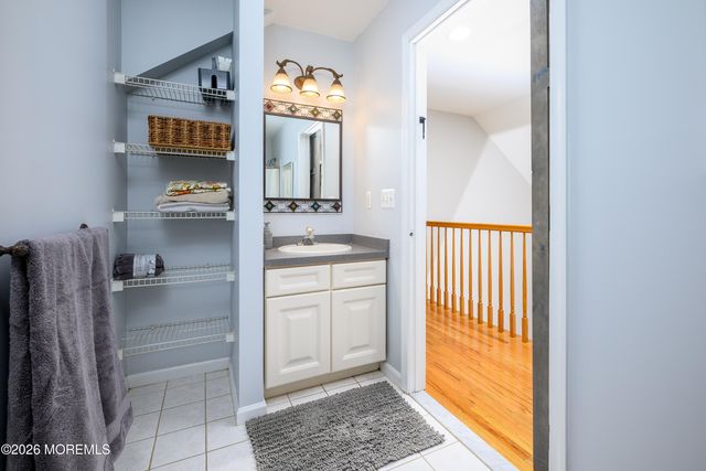 27 Olivia Way, Jackson, NJ 08527
