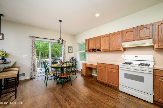 27 Olivia Way, Jackson, NJ 08527