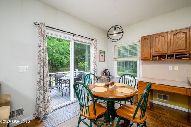 27 Olivia Way, Jackson, NJ 08527